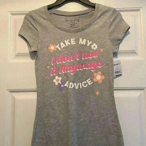 Juniors Small T-shirt NEW